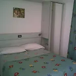 מלון דירות Costa Makauda