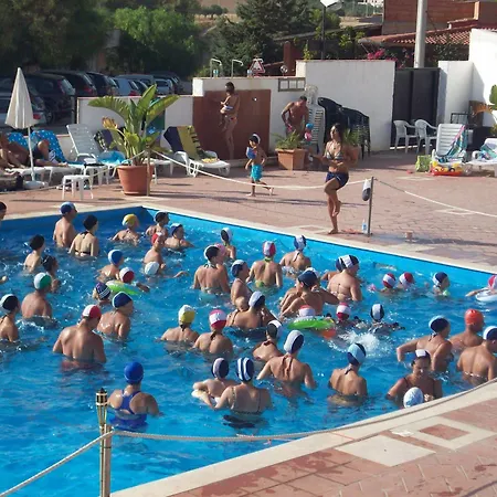 Costa Makauda Aparthotel 2*